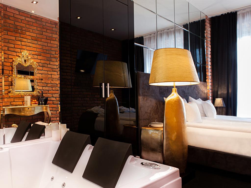 Deluxe Double Room Main Market Square View
