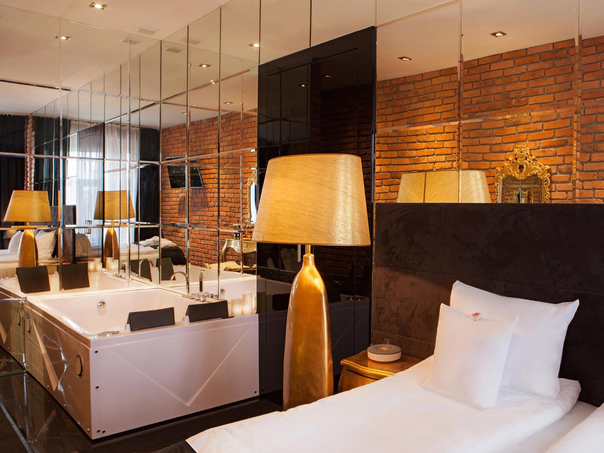 Deluxe Double Room Main Market Square View